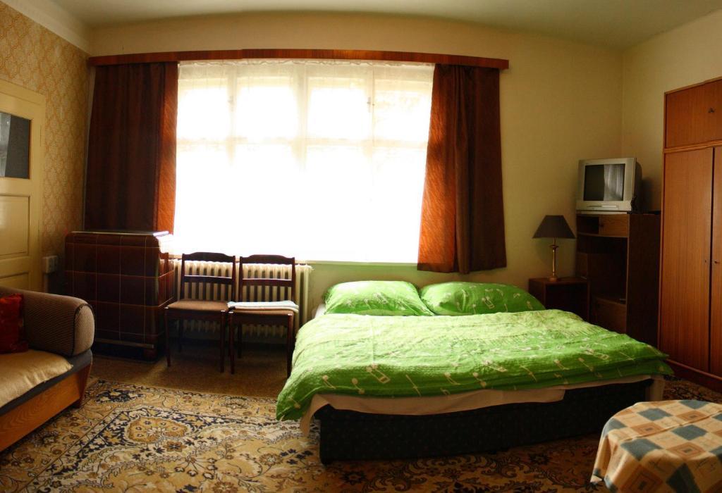 Bungalovy A Ubytovani Ratiborice- Zlic Česká Skalice Rom bilde